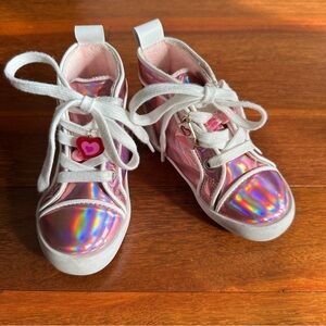 💕Lola and the Boys Kids Holographic Pink Booties Sz 8 / Marked 24